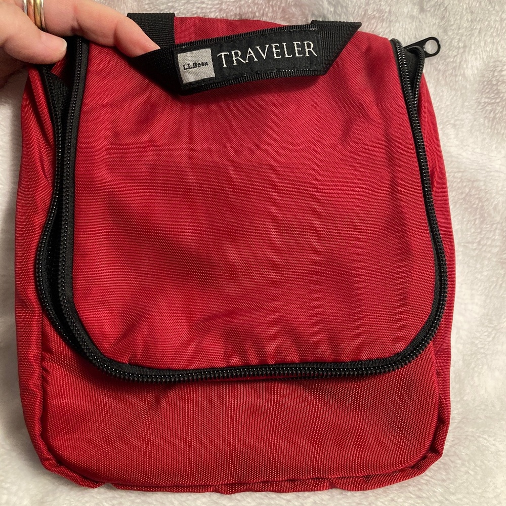 L. L. BEAN Red Toiletry Travel Bag Organizer Multiple Compartments